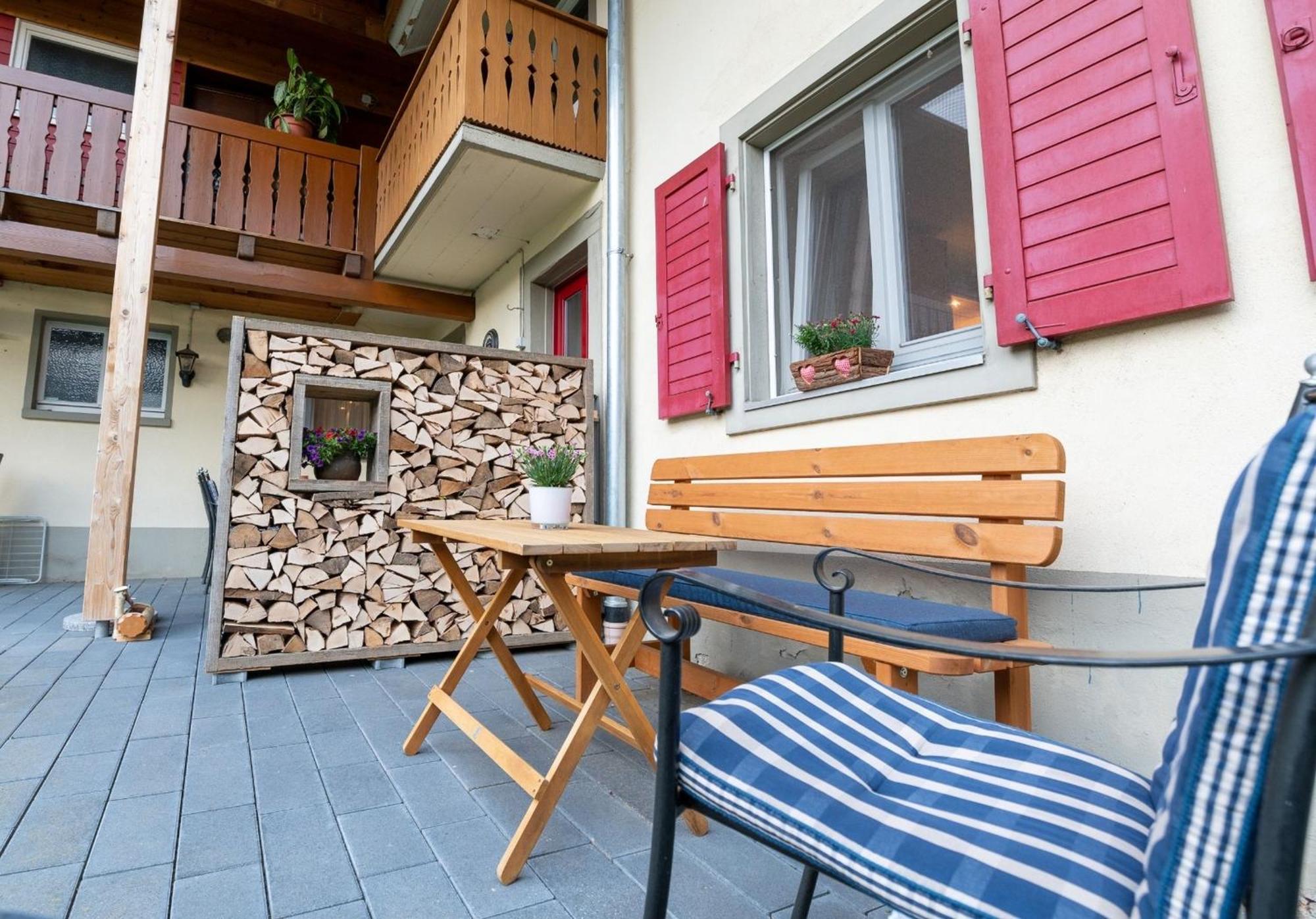 Haus Belchenwind Apartamento Münstertal Exterior foto